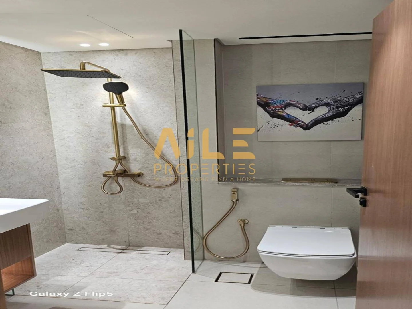 Modern Studio in Binghatti Lavender JVC by  Binghatti in Binghatti Lavender, Dubai - Image 5